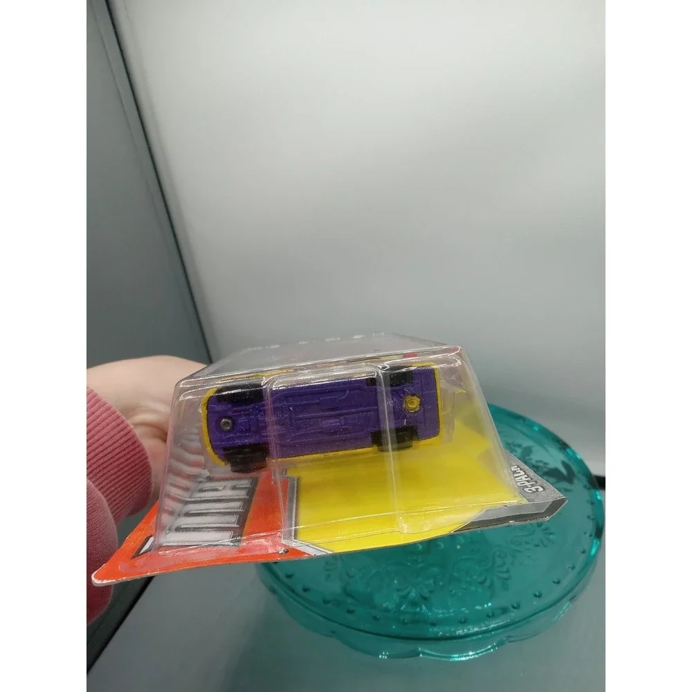 Matchbox 2012 3-pack Spongebob Squarepants Collectible Vehicle Set NIP